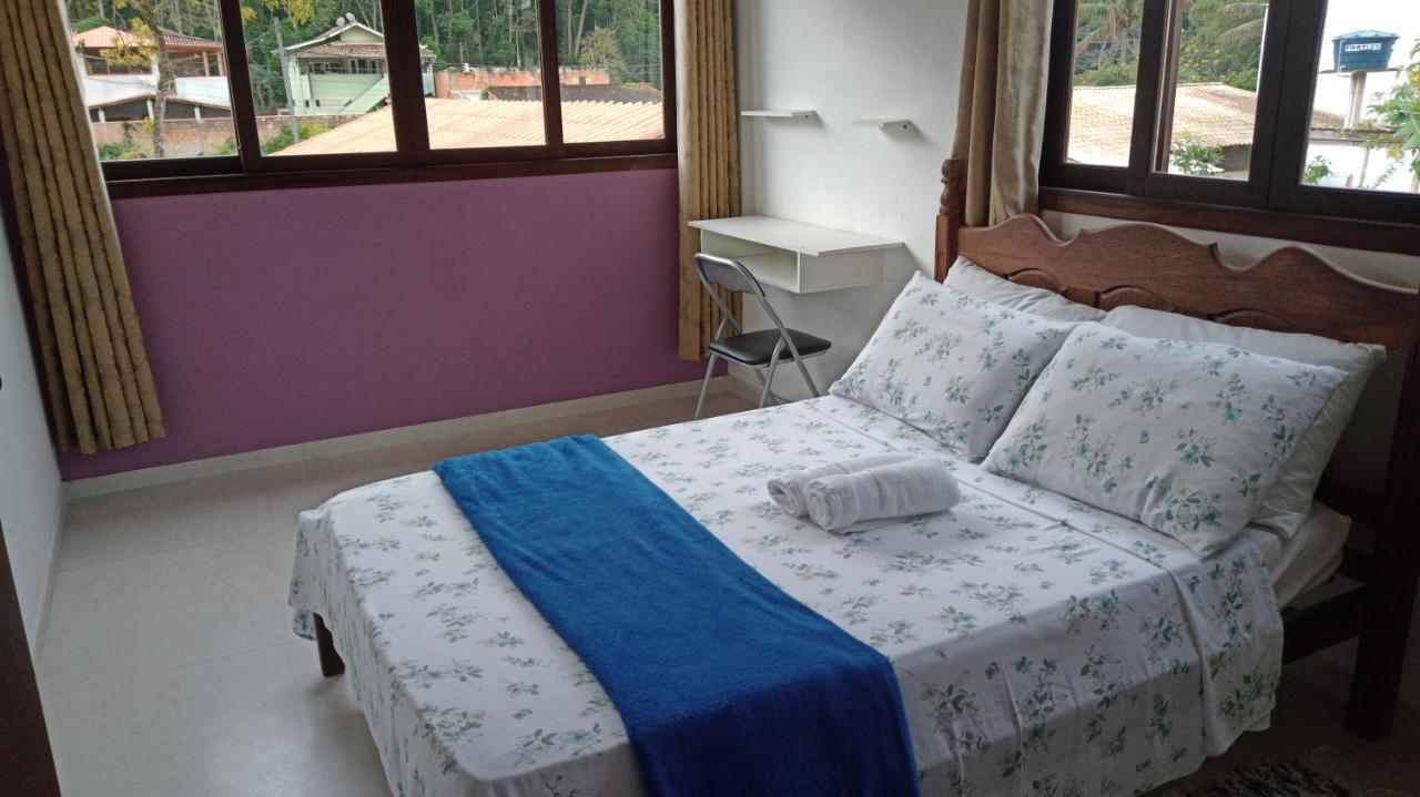 Casa Roxa Com Piscina Em Paraty