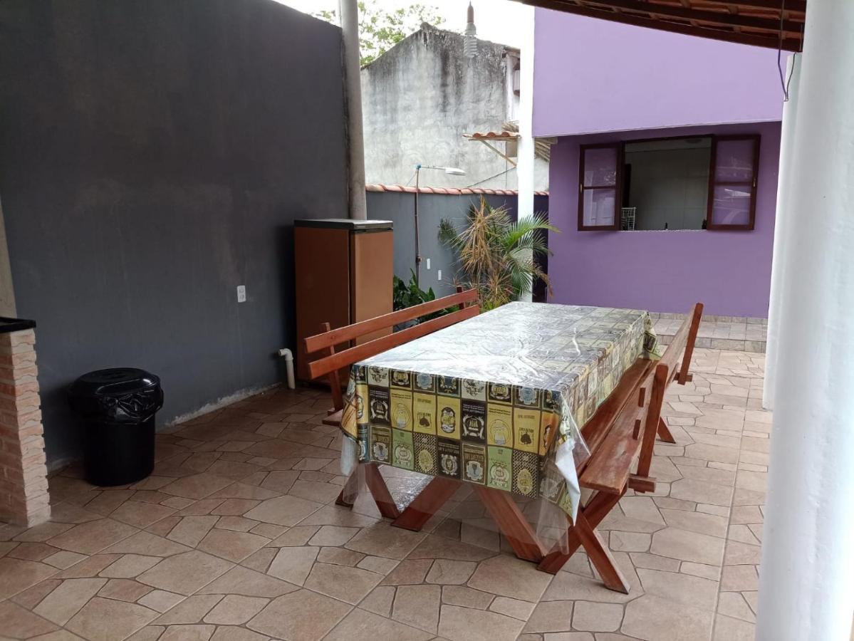 Casa Roxa Com Piscina Em * Paraty